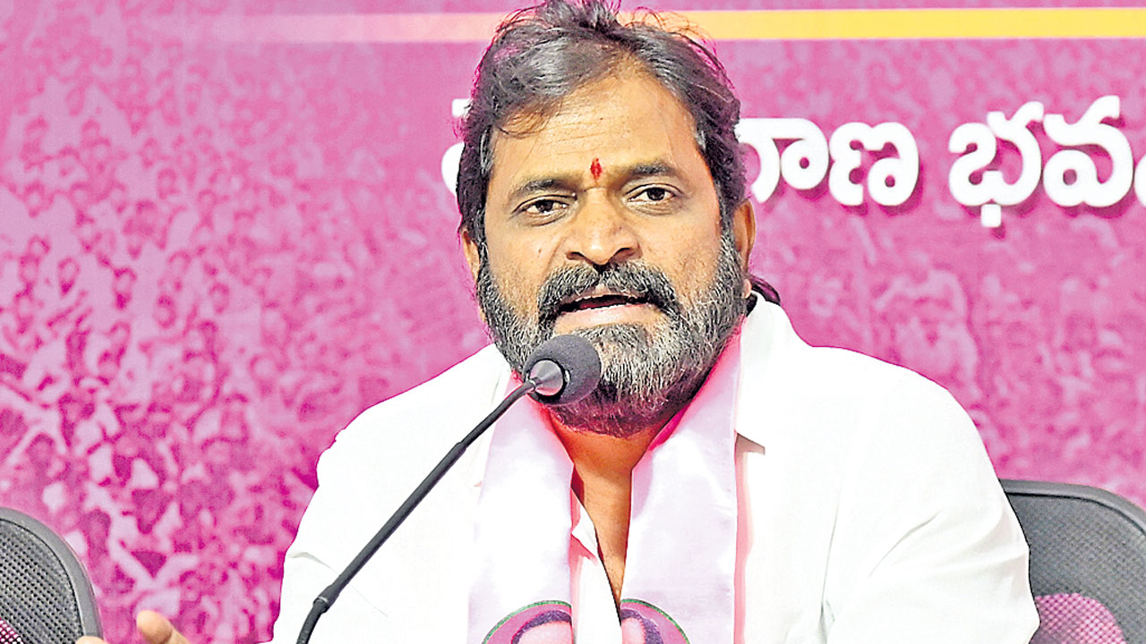 దండయాత్రలా రేవంత్‌ సిరిసిల్ల పర్యటన: శ్రీనివాస్‌గౌడ్‌