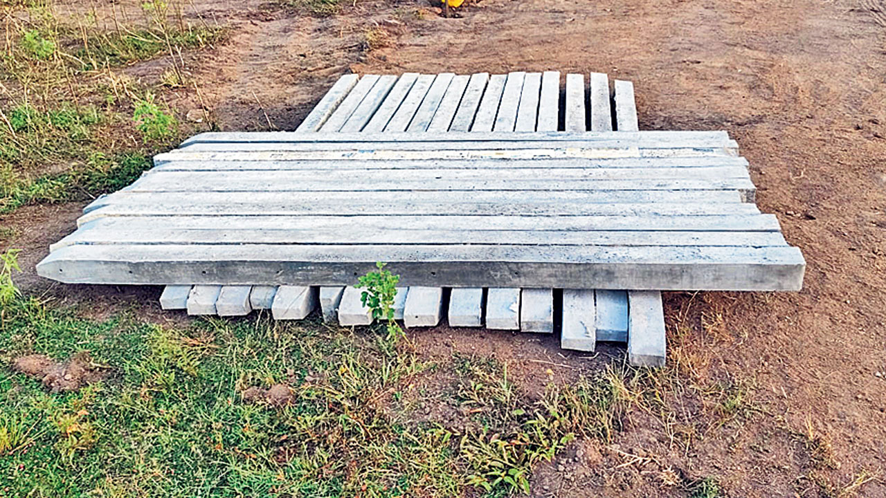 కూల్చింది తేల్చకముందే పనులా?
