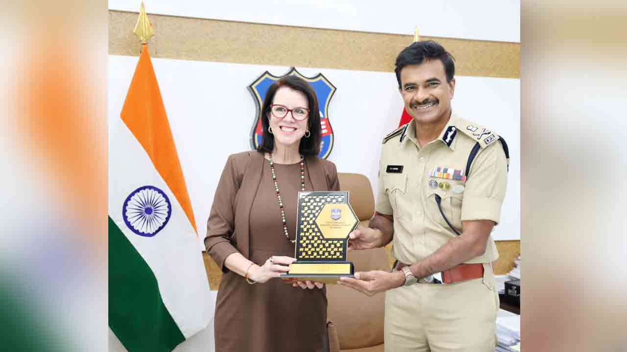 US Consul General | డీజీపీ సీవీ ఆనంద్‌తో అమెరికా కాన్సుల్ జనరల్ భేటీ