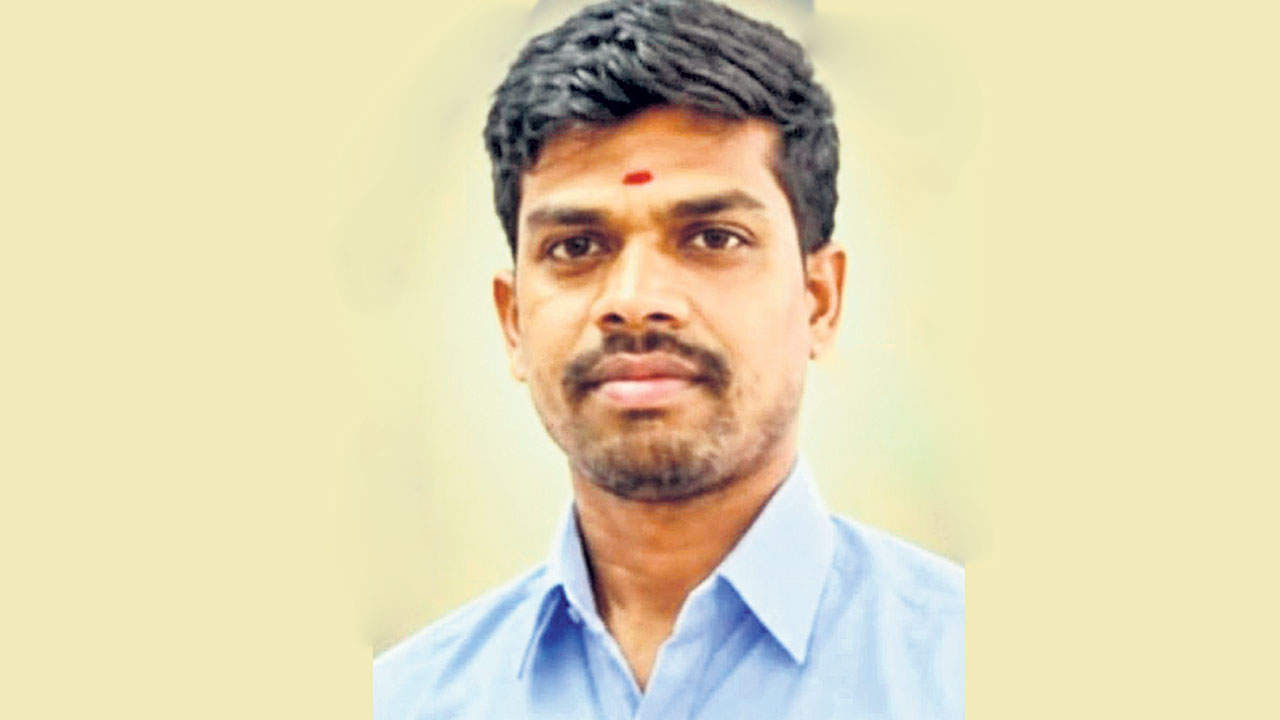 కరెంట్‌ షాక్‌తో రైతు మృతి